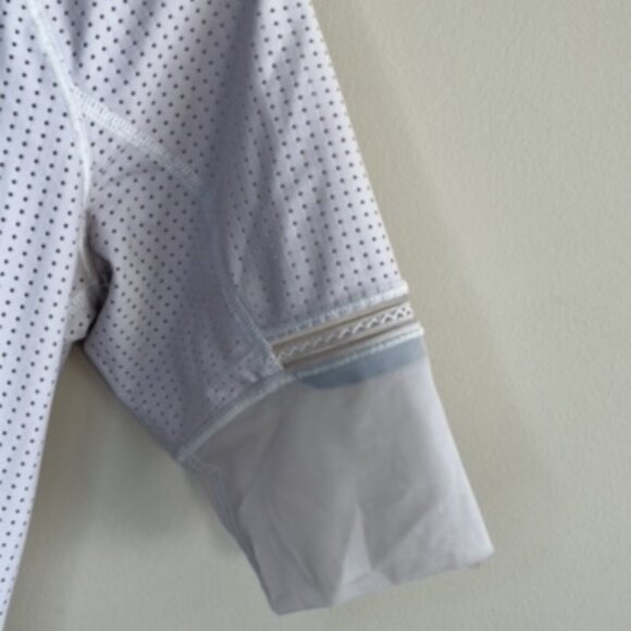 Lululemon Var-City Tee White Mesh Reflective Size 6 Retail $68 - Picture 4 of 6